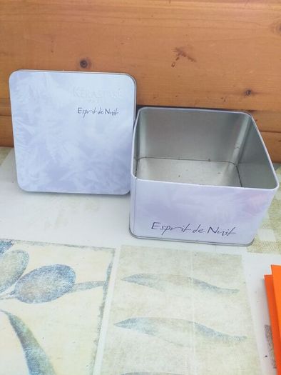 Fab Tins. & Bag