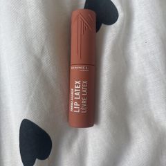 Rimmel lip latex - 250 honey bun