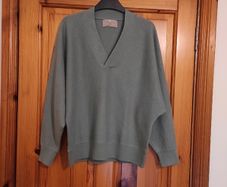 Designer 100% pure cashmere ladies sweater