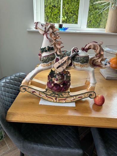Large Horse Ornament Reduced.