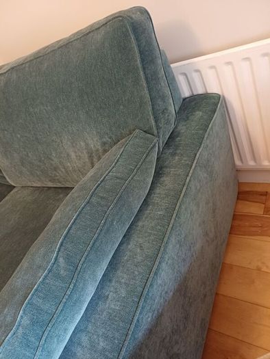 sofa and 2 armchairs for sale 6 months old