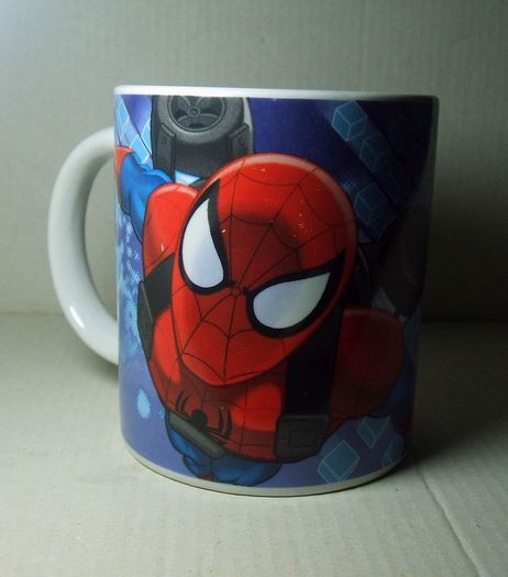SPIDERMAN (Marvel comics) - a child's ceramic mug