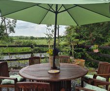 Garden Table & Chairs x 6