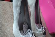 white shoes size 38
