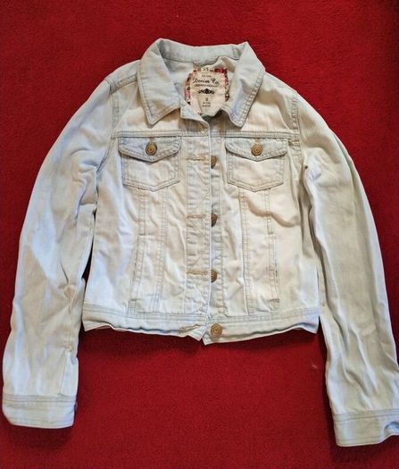 Women's denim jacket