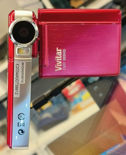 Vivitar 12.1 MP HD Digital Camera with 2.4 TFT (DVR 925HD) Red