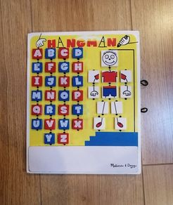 Melissa & Doug Flip-to-Win Hangman Travel Game