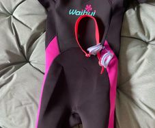 Girls wet suit age 4-6years