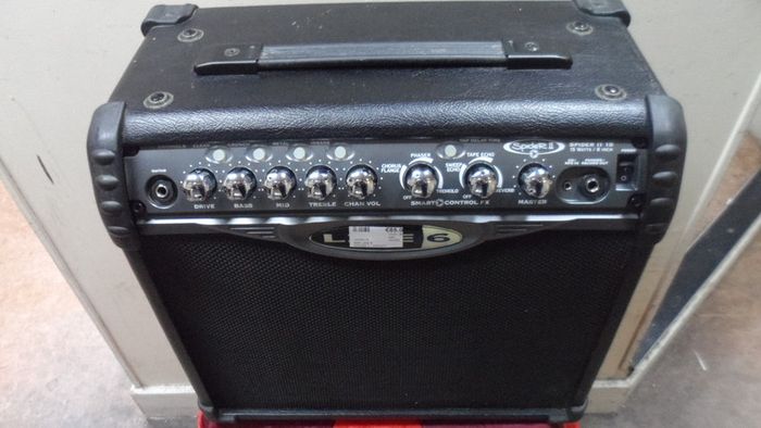 Line 6 Spider II 15 Watts Amp