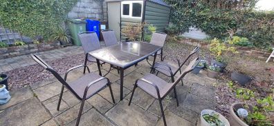 Garden table and chairs x 6