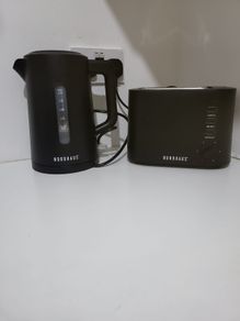 kettle & toaster