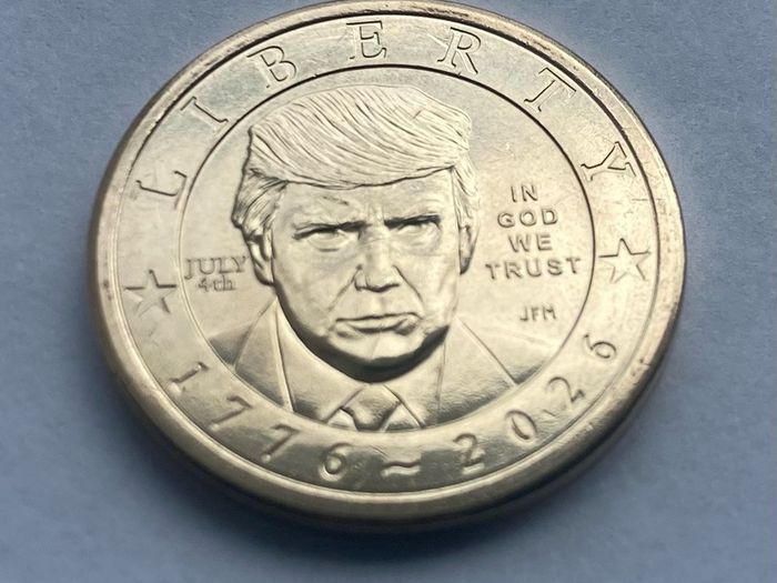 President Donald J. Trump 1 dollar coin