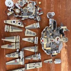 LEGO Star Wars 75105 Millennium Falcon