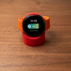 Galaxy Watch8 LTE 44mm with eSIM / 4G support. Only 5 months old, receipt and warranty included.