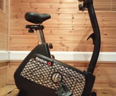 Reebok ZJET 460 Exercise Bike   32 Resistance Levels   Like New