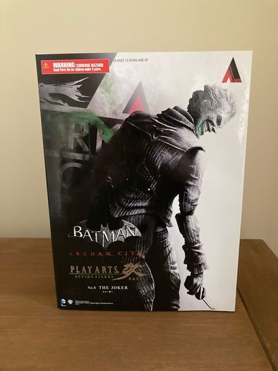 Batman Arkham City Joker  play arts Kai