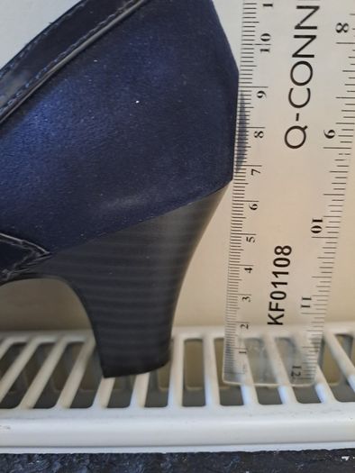 Black and navy suede heels size 8