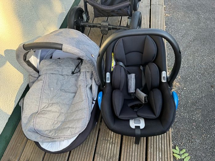 Venicci Grey Travel System