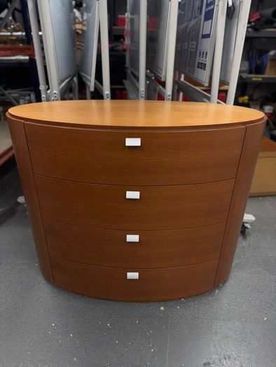 Loddenkemper chest of drawers