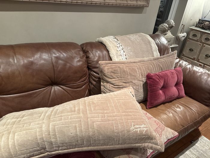 5 Lexington cushions incl two bolster back pieces