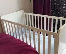 Cot bed