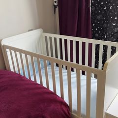 Cot bed