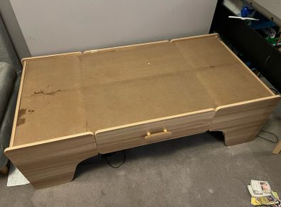 Train / Lego Build table