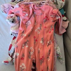 Baby girls clothes 6-9 months