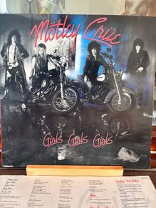 Motley Crue - Girls Girls Girls (Irish Press 1987)
