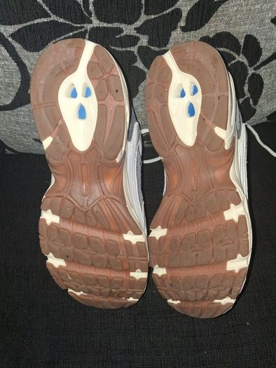 Womens trainers