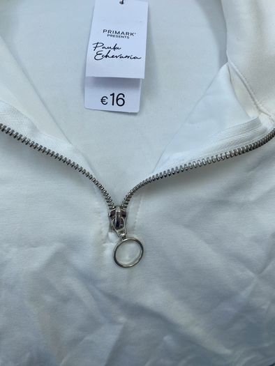 womens sports top
