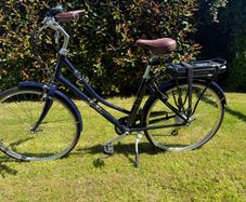 Pendleton Somerby Electric Hybrid Bike - Midnight Blue - M Frame