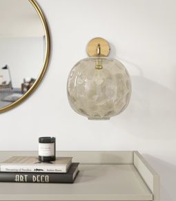 4 Wall Lamps