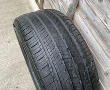 Tire 245/40/19