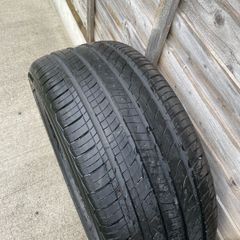 Tire 245/40/19