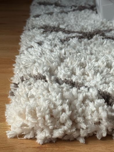 B&Q Berber White/Black Geometric Medium Rug