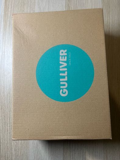 Brand new Navy GULLIVER kids runners with lights size UK 12-12.5 kids