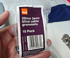 Pack of 7 x 20mm Grommets, semi cable blind