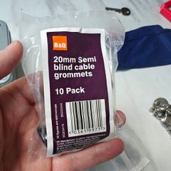 Pack of 7 x 20mm Grommets, semi cable blind