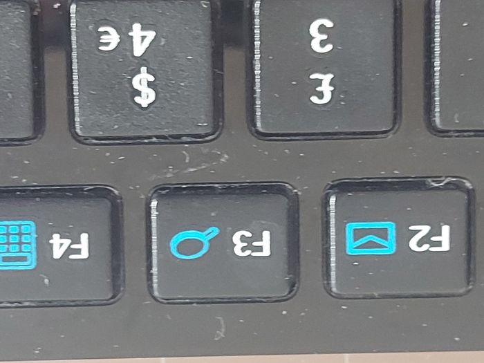 Logitech Wireless Solar Keyboard K750, excellent cosmetic condition, without  tiny Logitech Unifying receiver