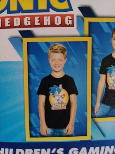 BNWT Age 11-12 Sonic Teeshirt