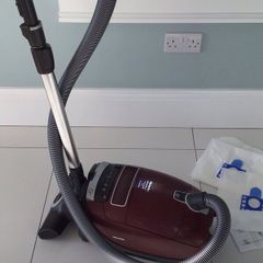 Miele vacuum cleaner Complete C3