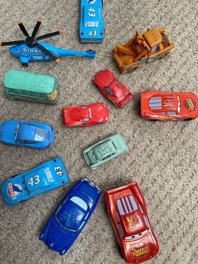 Lightning McQueen  Disney Cars Bundle