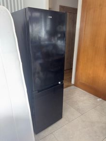 fridge freezer Logik black