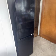 fridge freezer Logik black