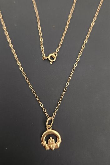 9ct gold necklace