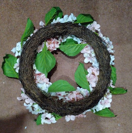 Beautiful Medium sized Artificial flower Wreath