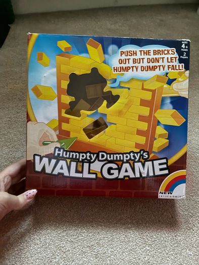 Humpty Dumpty Wall game