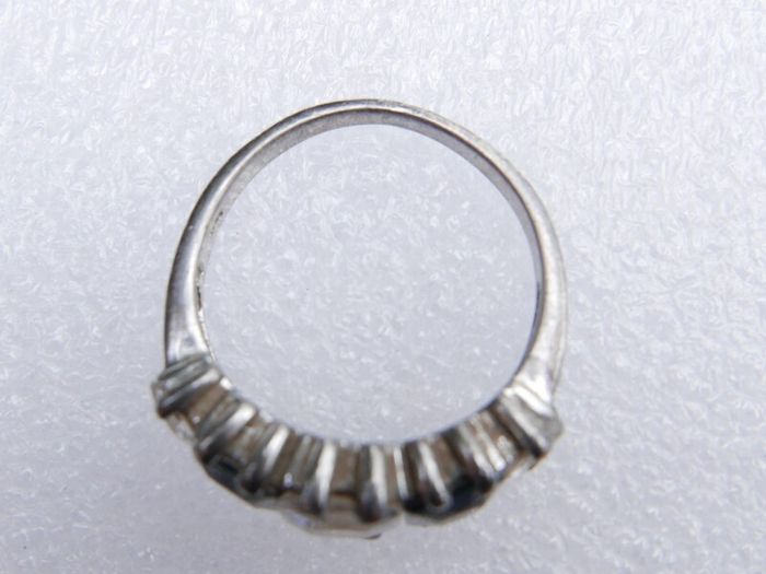 Vintage Sterling Silver 925  5-Stone Ring: Sapphire & Cubic Zirconia size P - 4,3g