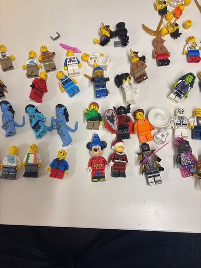 lego mini figs